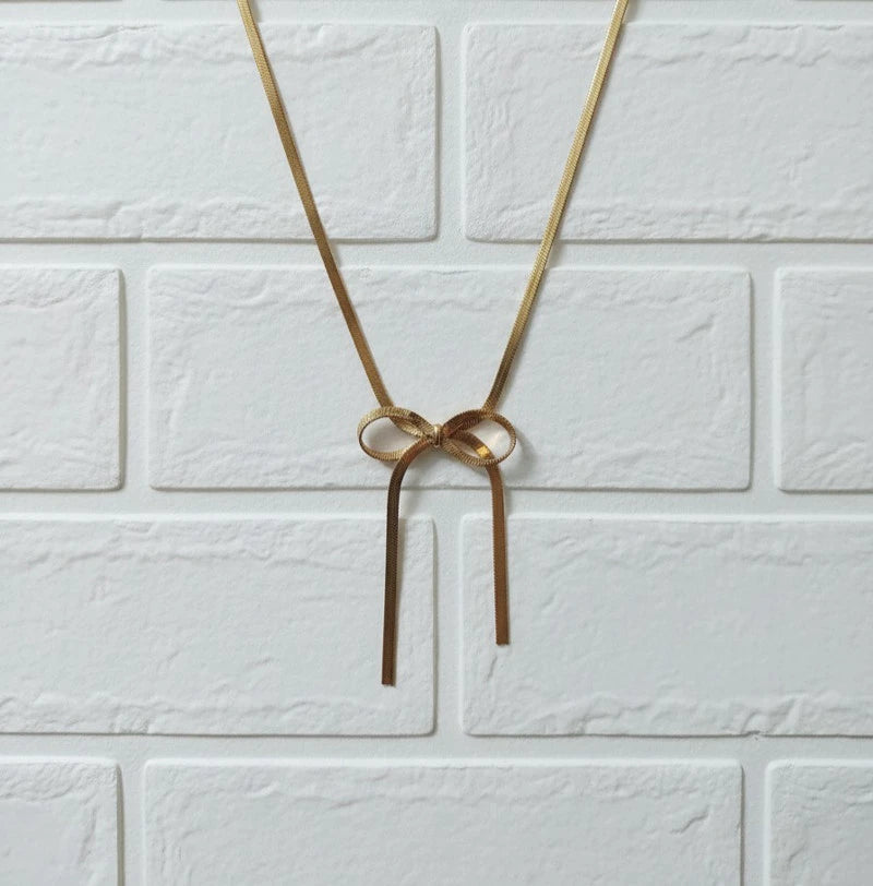Bow Anti Tanish Necklace