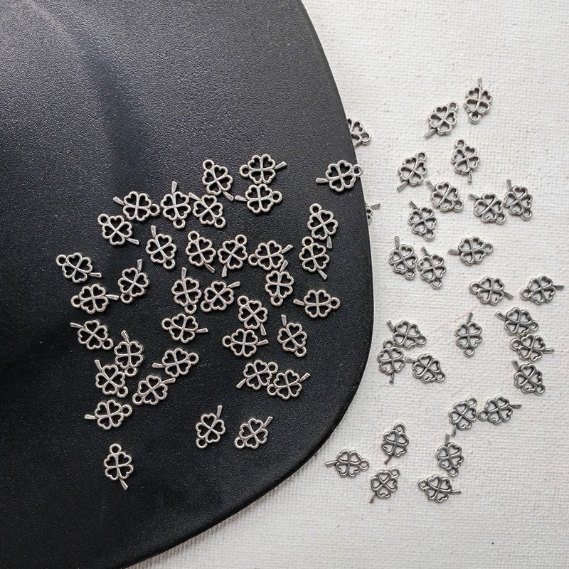Mini Clover Per Piece