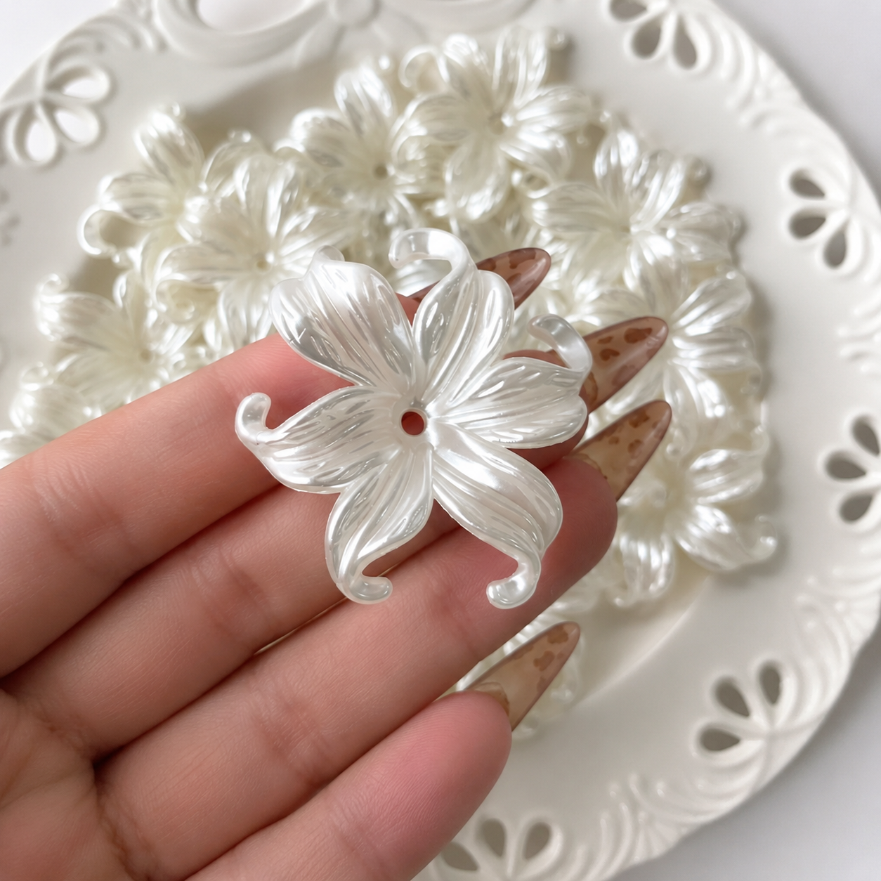 White spring flower pack of 5