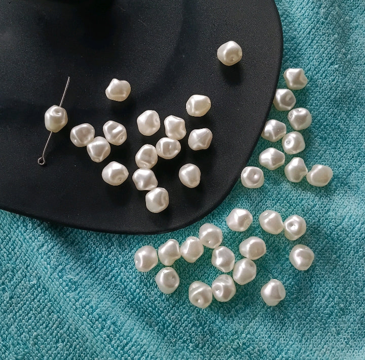 Asymmetric pearls 10 grm