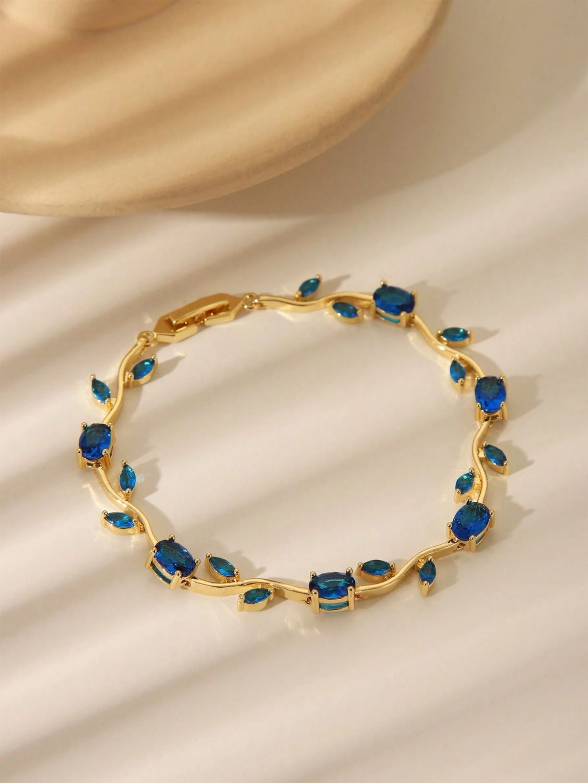 Blue tulip bracelet anti tanish