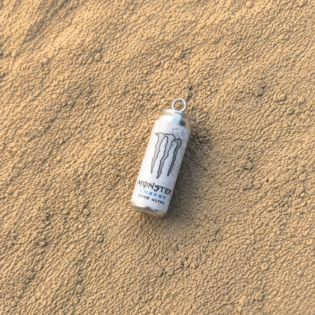 White monster can