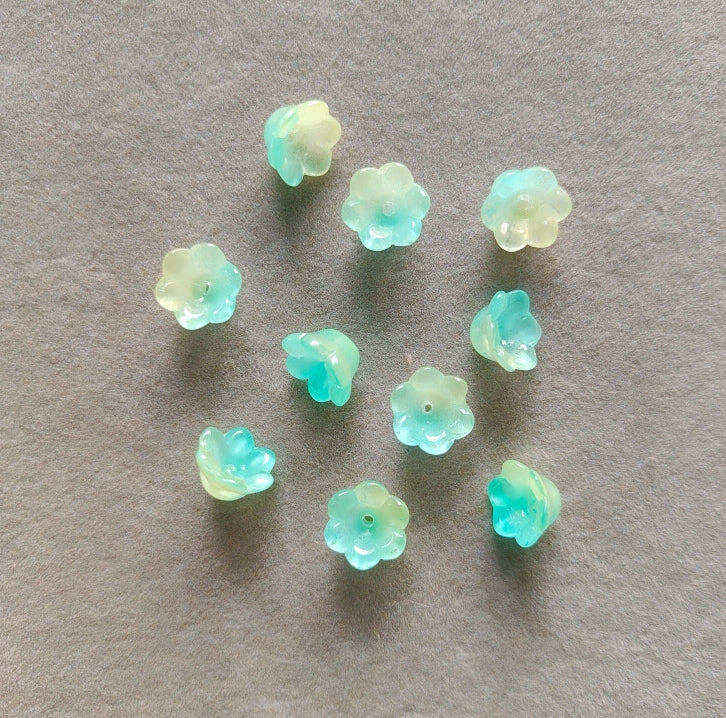 Green glass premium flower cap