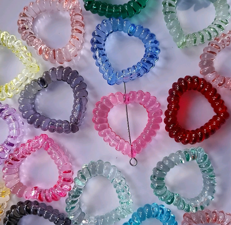 Pack of 5 acrylic hollow heart