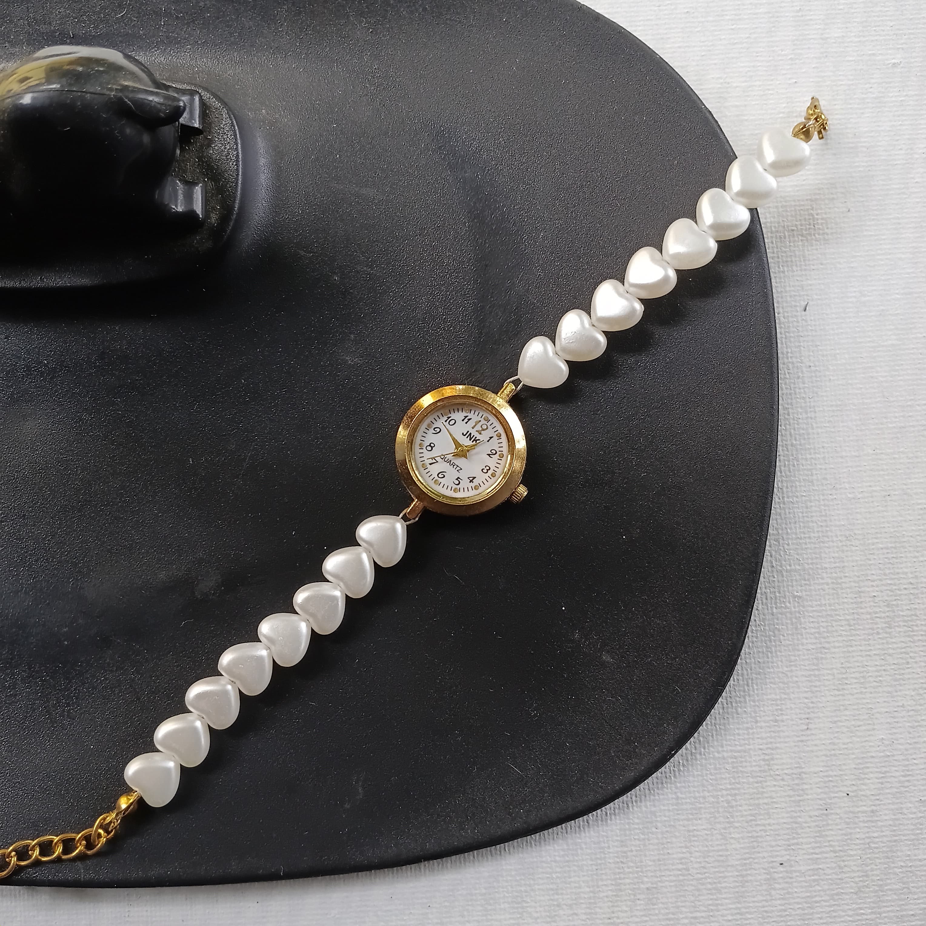 Heart golden watch